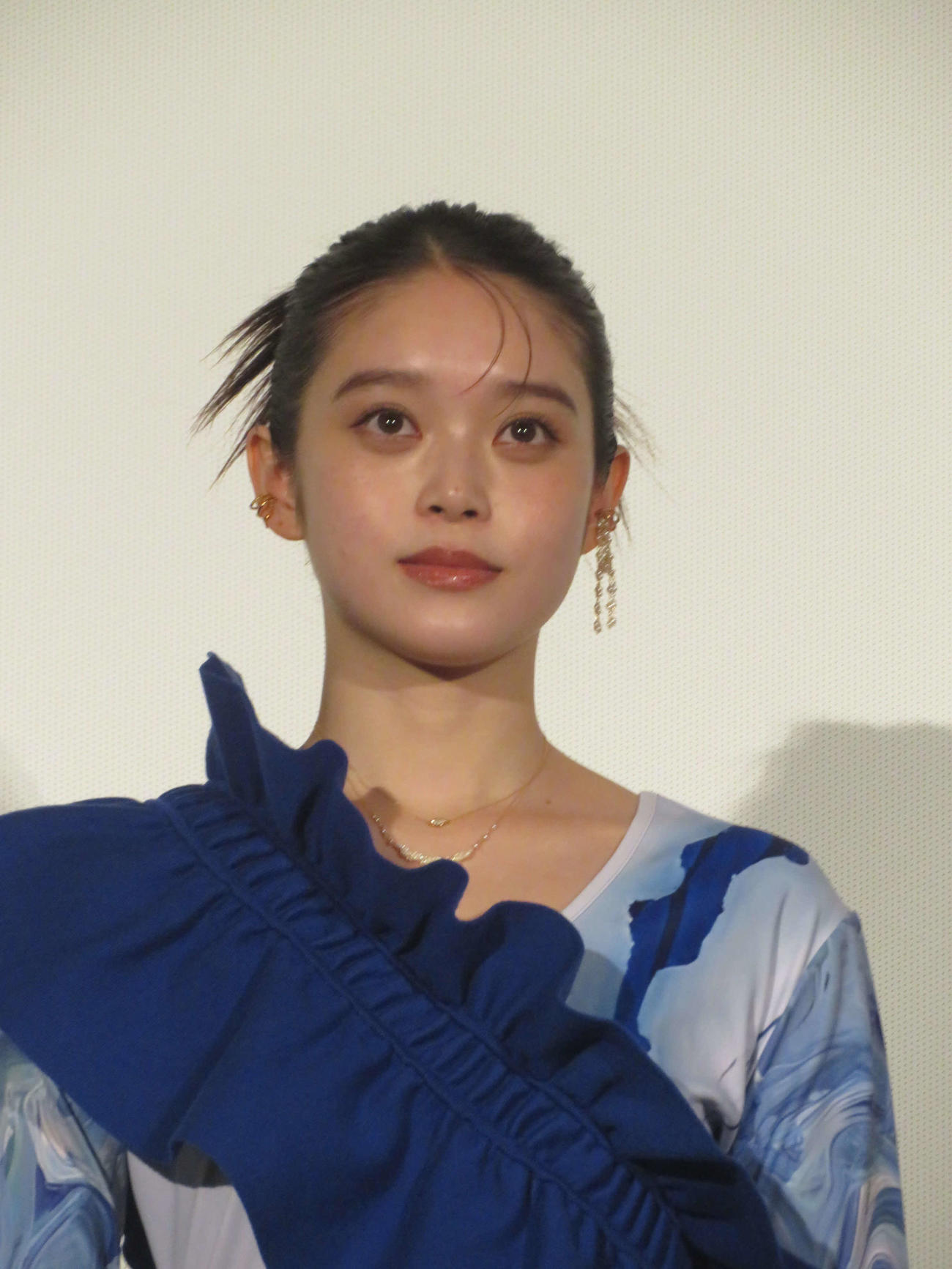 映画「きみの色」公開御礼舞台あいさつに出席した高石あかり