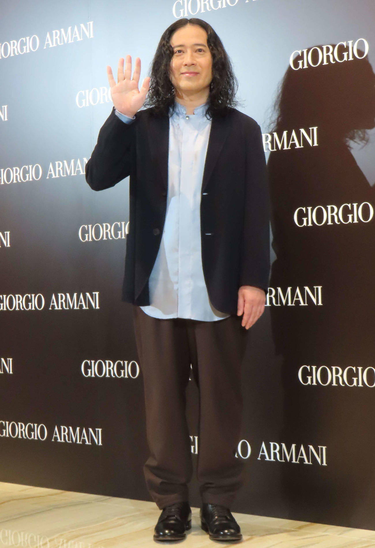 「ジョルジオ　アルマーニ　表参道店オープニングセレモニーイベント」に登壇したピース又吉直樹