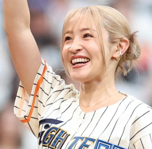 大沢あかね（2024年7月撮影）