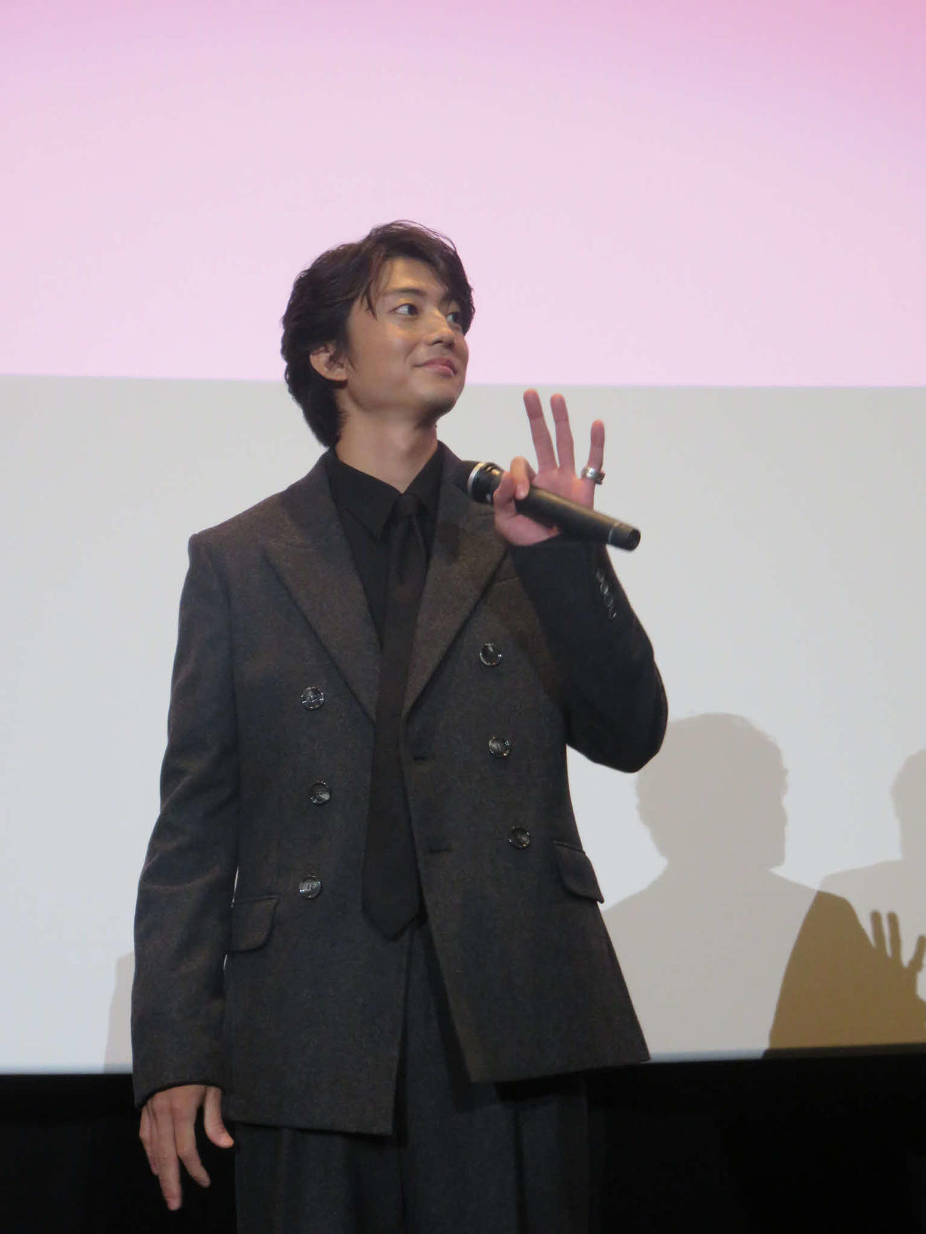 映画「静かなるドン2　前編」の舞台あいさつに出席した伊藤健太郎