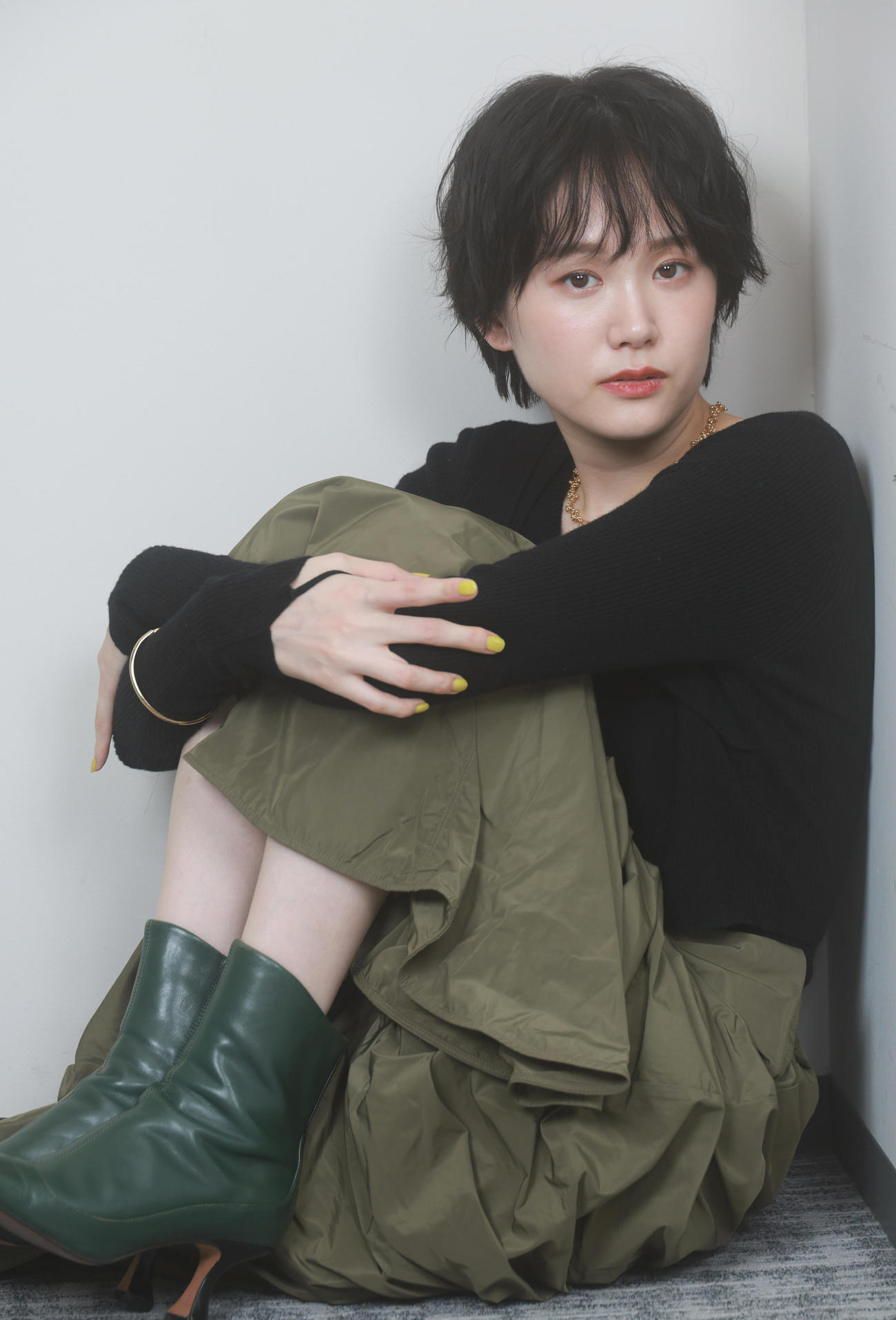 ショートカットがすてきなドラマで活躍する尾碕真花（撮影・中島郁夫）