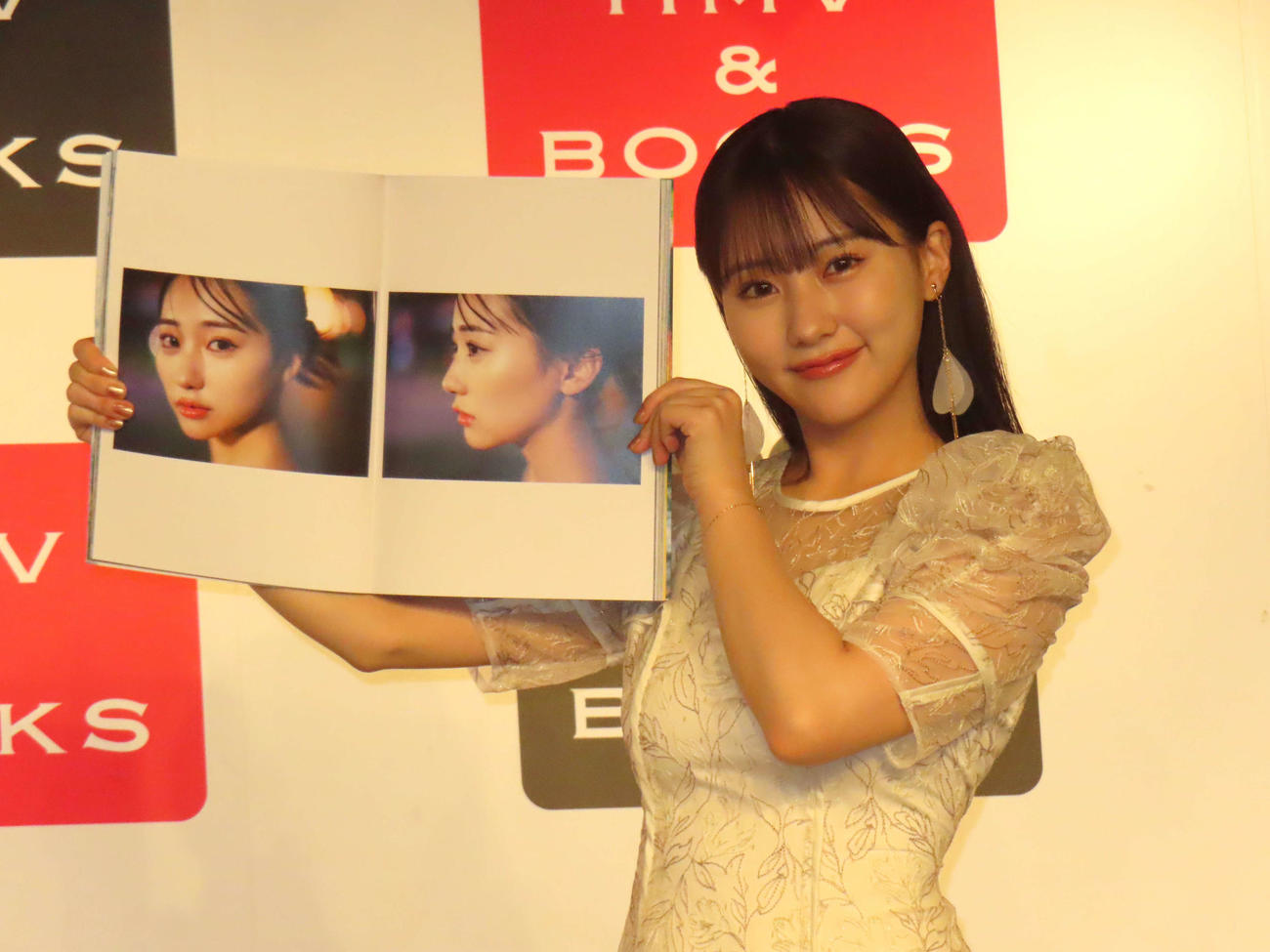 セカンド写真集「気ままに。」お気に入りカットを披露する田中美久