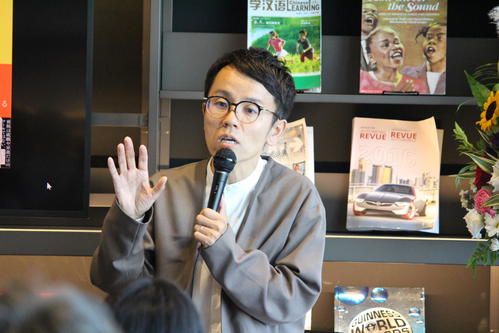 「47の資格を持つ」女と男・市川義一出版イベント「芸人の懐事情は、ほぼ把握」