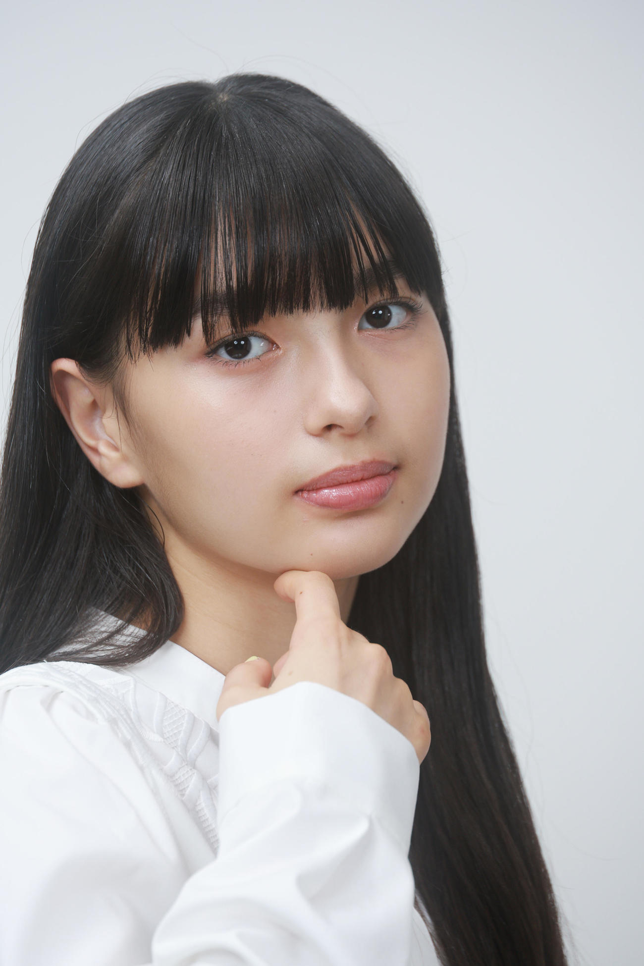 純白なワンピースのような中西希亜良