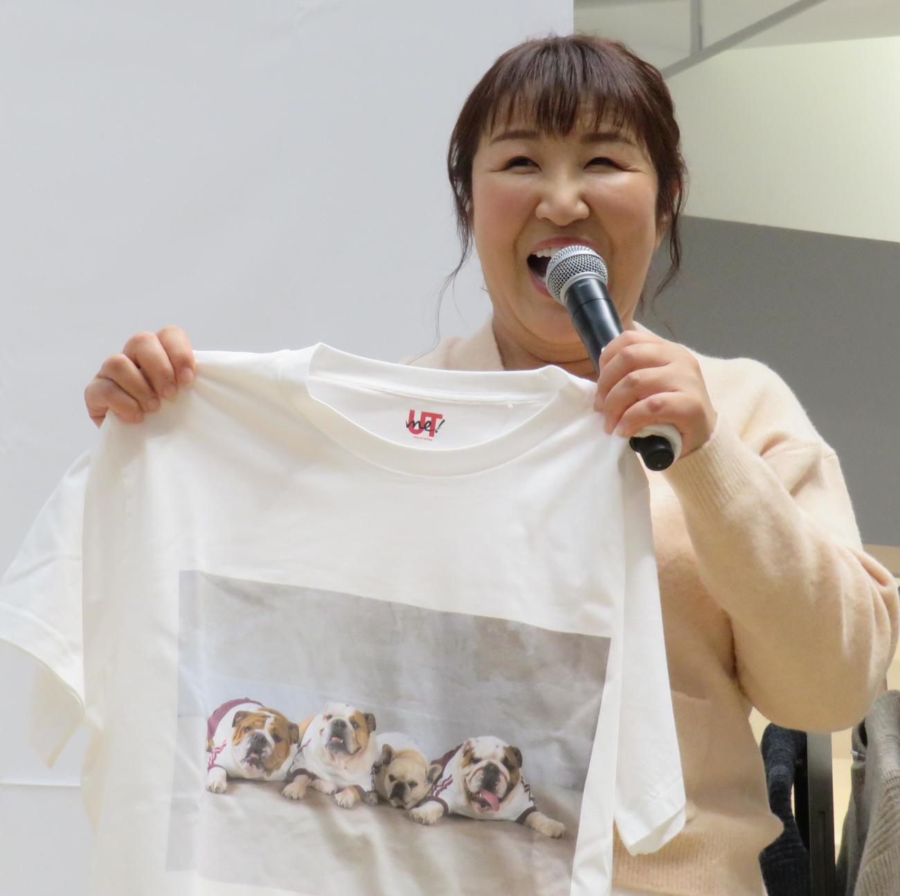 埼玉・越谷市の「ユニクロ　イオンレイクタウンKaze店」のオープン記念イベントを行った北斗晶