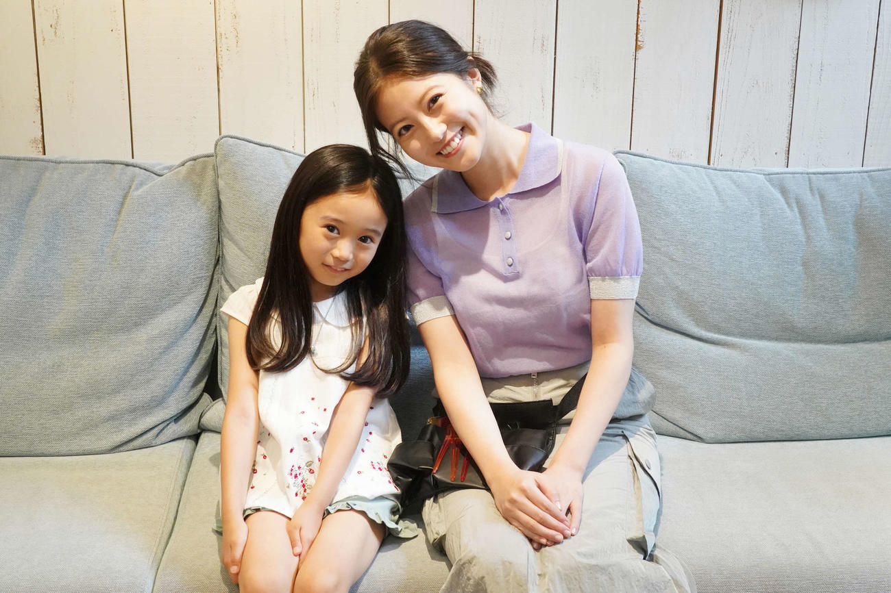 フジテレビ系「海のはじまり」で再共演を果たした泉谷星奈と今田美桜（C）フジテレビ