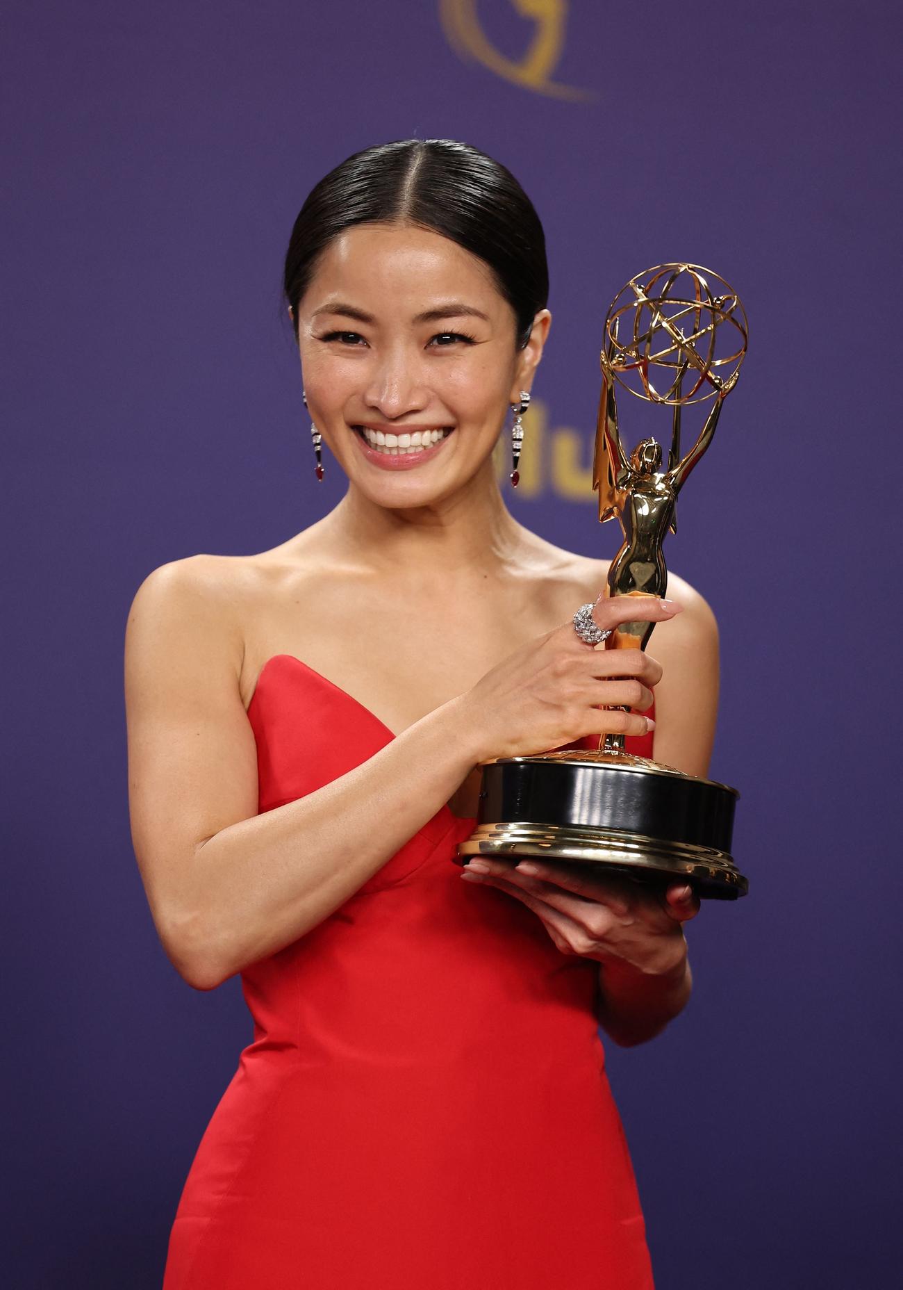 米エミー賞連続ドラマ部門の主演女優賞を獲得したアンナ・サワイ（ロイター）