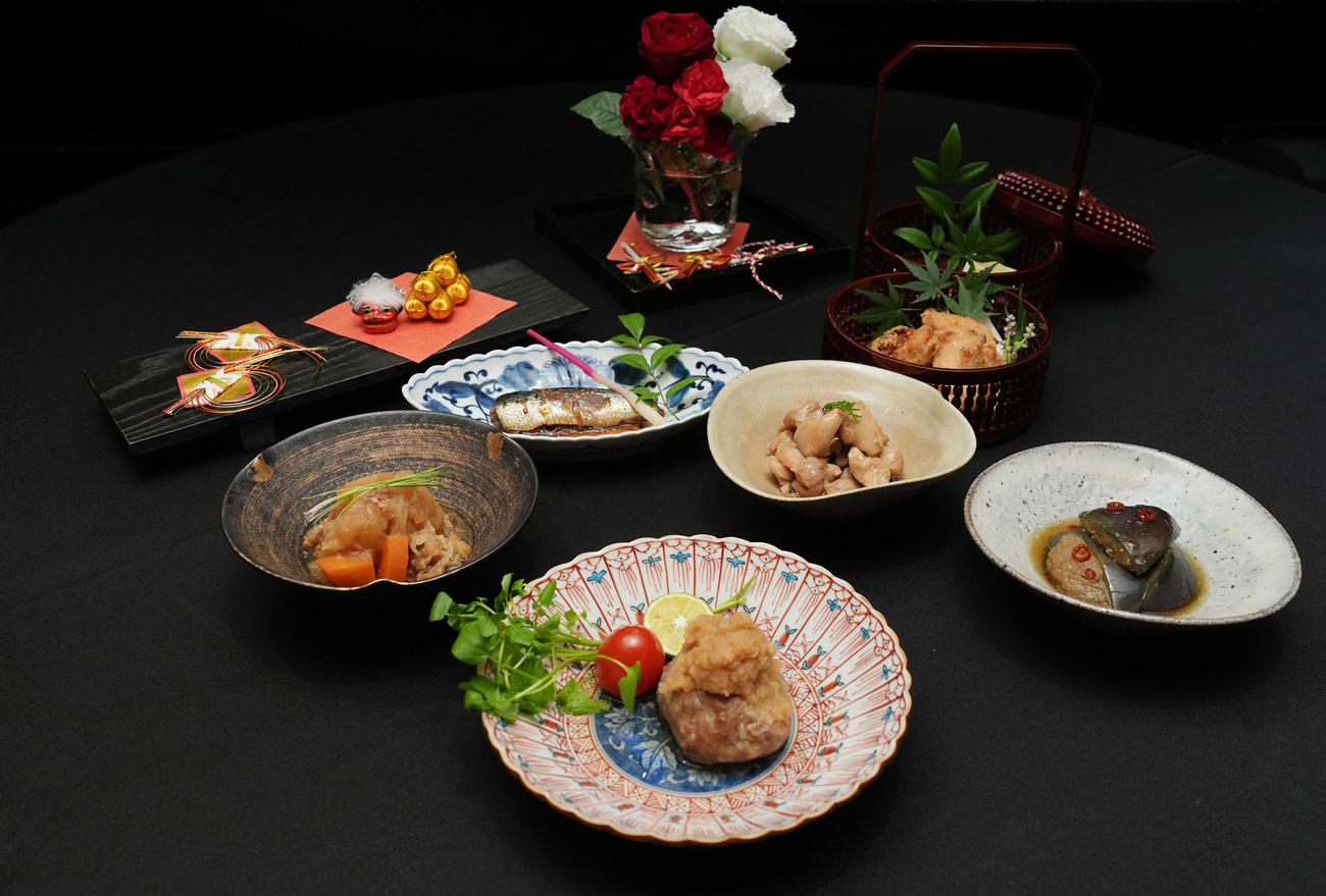 道場六三郎氏が監修した「100歳ごはん　やわらか仕上げ」（撮影・鈴木みどり）