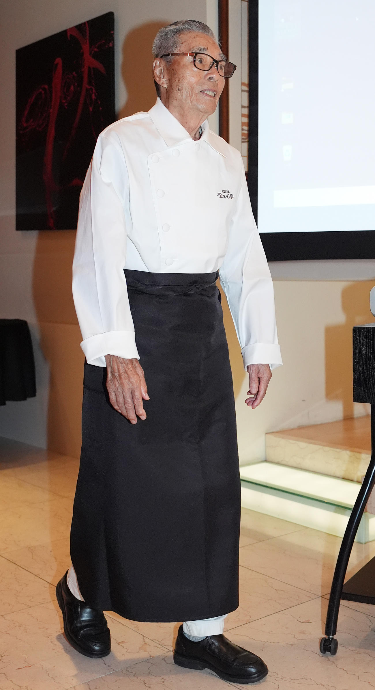 七日屋「100歳ごはん」新商品記者発表会に登壇した道場六三郎氏（撮影・鈴木みどり）