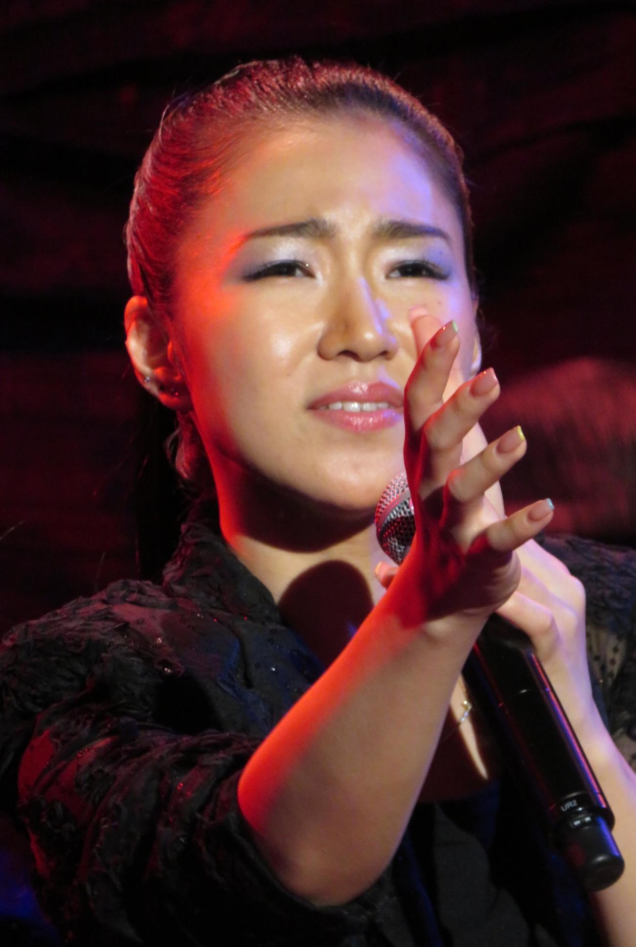 COTTON CLUBでライブを行った田中あいみ