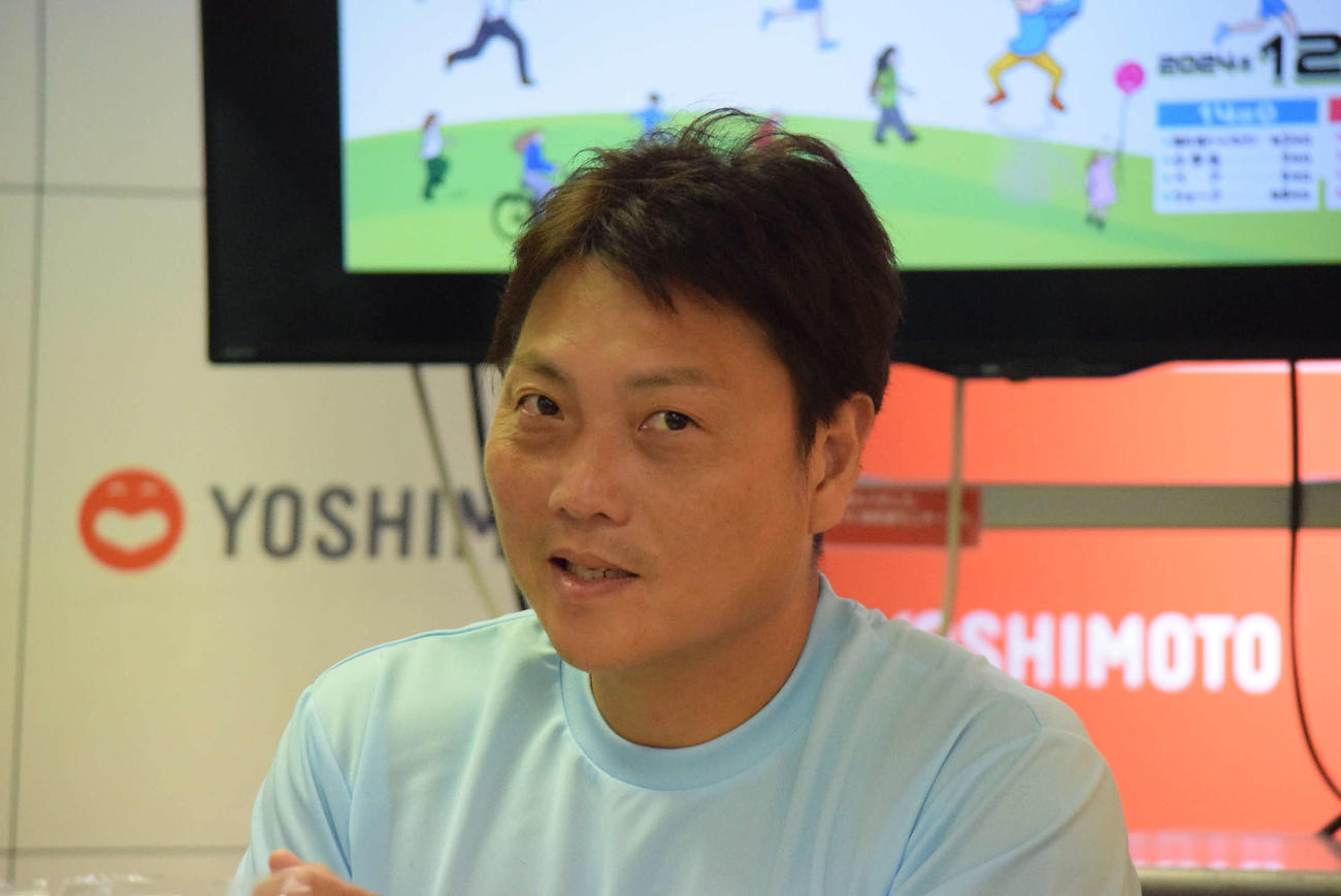 「淀川寛平マラソン2024」への意気込みを語ったサバンナ八木真澄（撮影・阪口孝志）