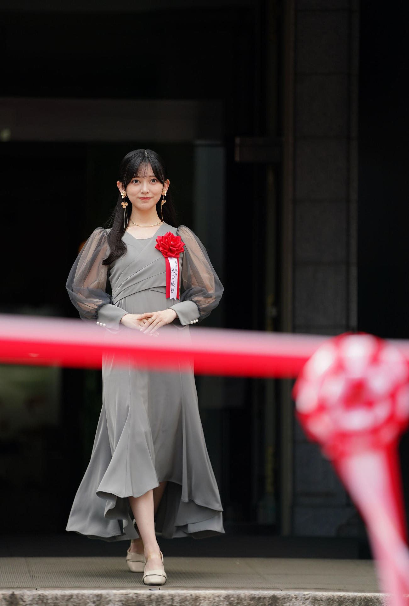 テープカットセレモニーに登壇した乃木坂46の池田瑛紗（撮影・横山健太）