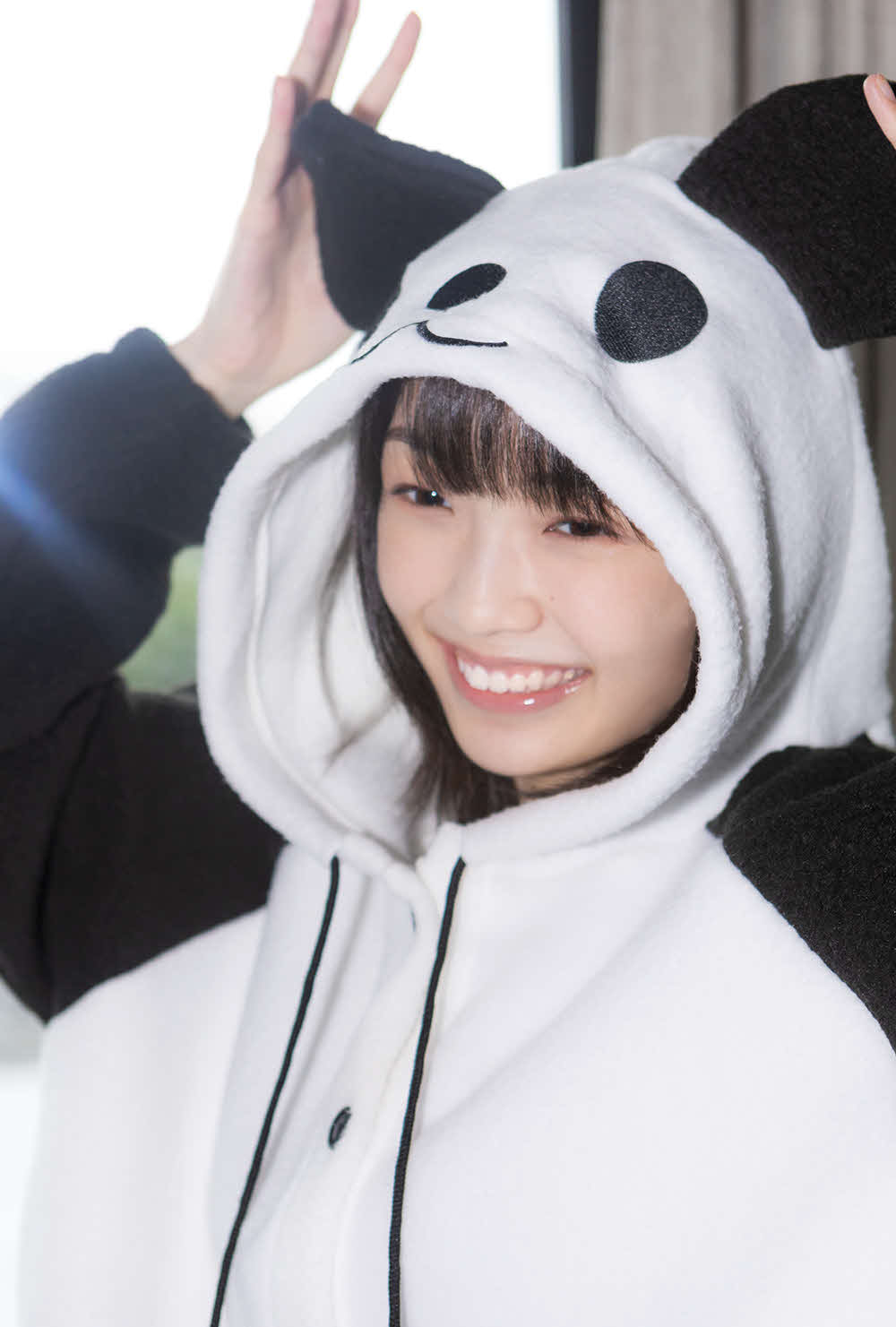モーニング娘。’24山﨑愛生写真集「Mei19」より