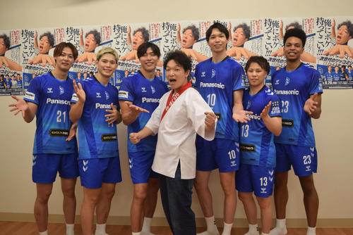 大阪ブルテオンに未知やすえの洗礼「試合前に何しとんねん」「えらいべっぴんさんもらってのぉ」