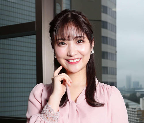 復帰TBS野村彩也子アナが１年ぶり近影公開、ライン浮き出るニット姿に反響「一段とかわいく」