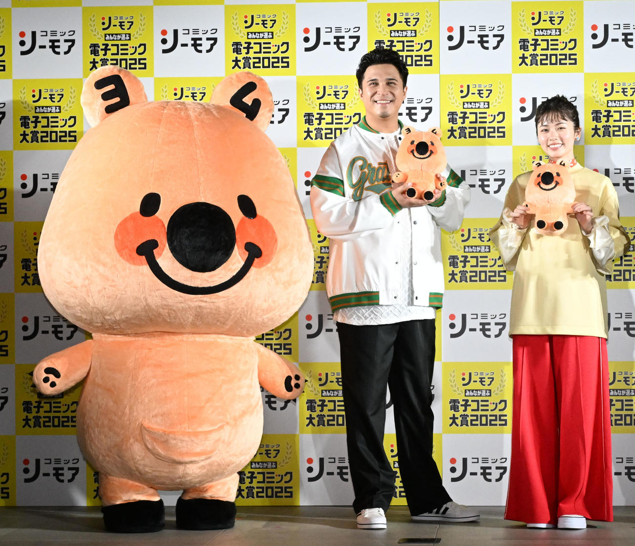 イベントに登場した木村昴（左）と小芝風花（撮影・千葉一成）