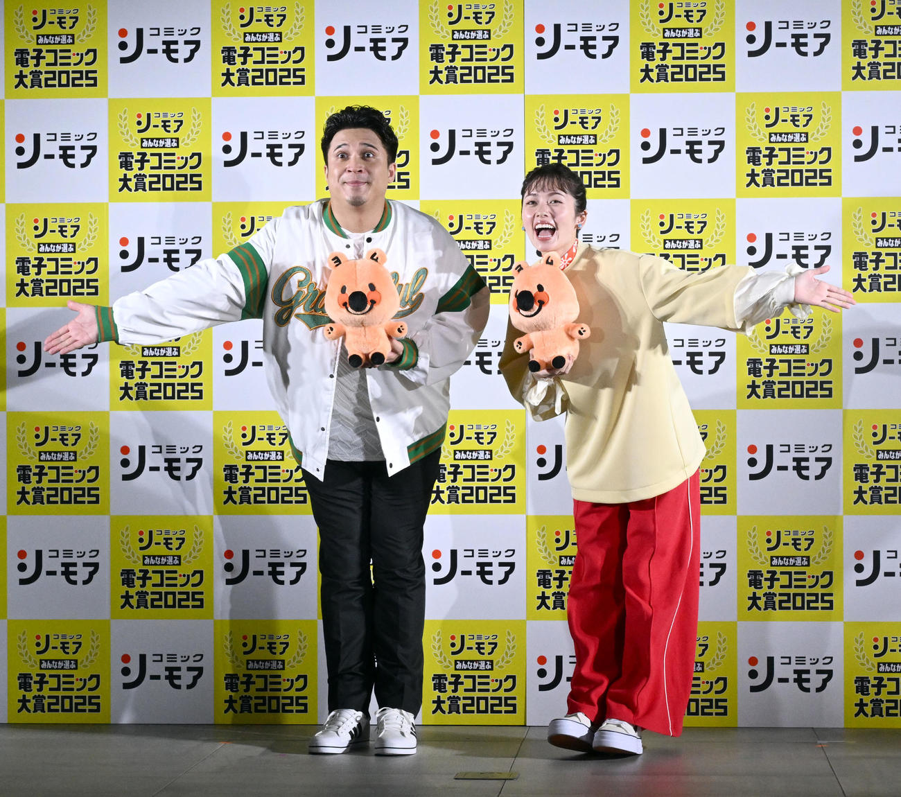 イベントに登場した木村昴（左）と小芝風花（撮影・千葉一成）