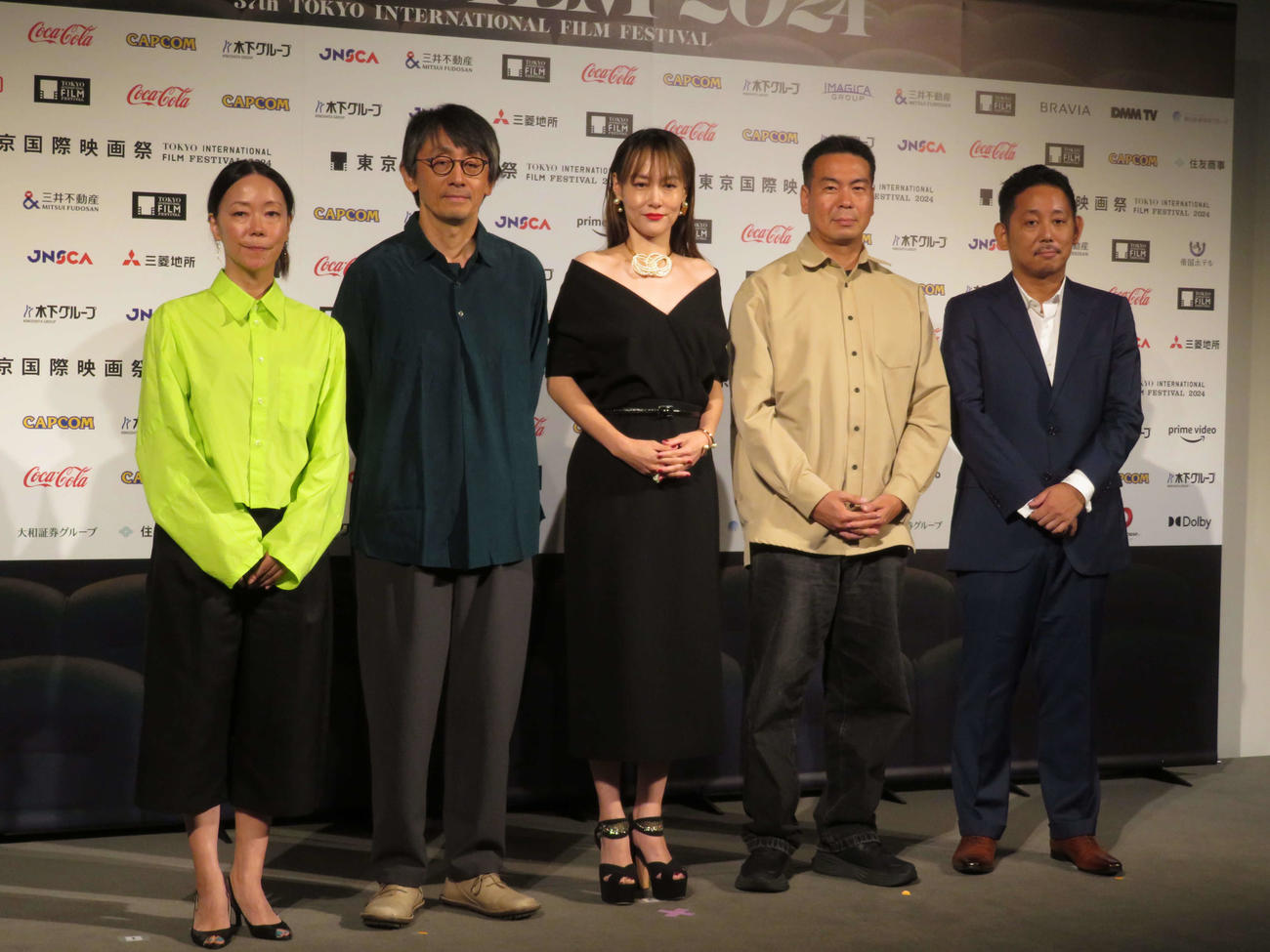 第37回東京国際映画祭ラインナップ発表記者会見に登壇した、左から大九明子監督、吉田大八監督、菊地凛子、片山慎三監督、入江悠監督（撮影・村上幸将）