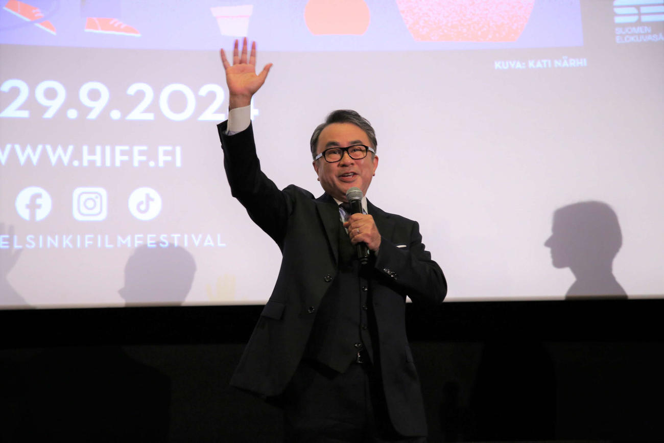 ヘルシンキ映画祭に特別招待された映画「スオミの話をしよう」のインターナショナルプレミアに登壇した三谷幸喜監督
