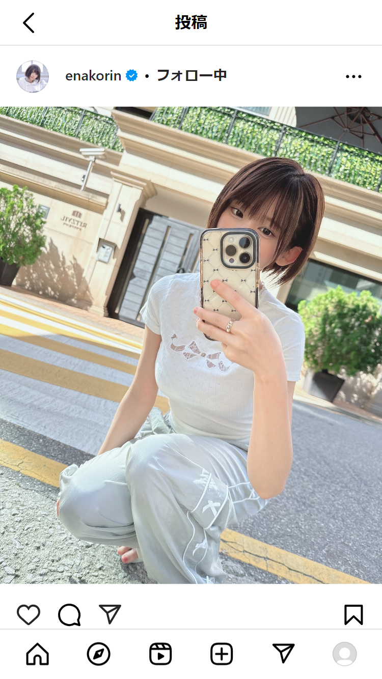 えなこのインスタグラムから
