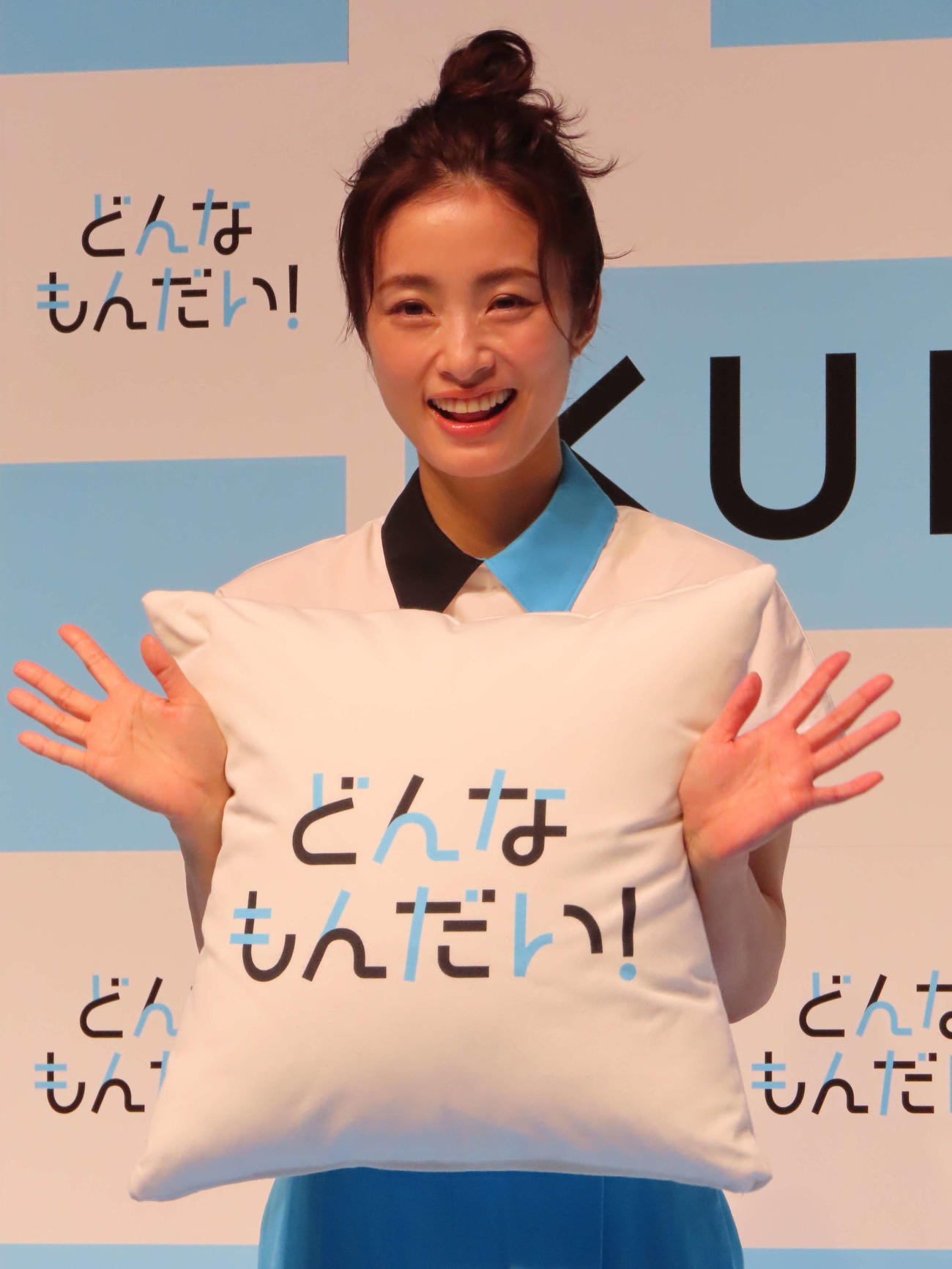 KUMONの新CM発表会に出席した上戸彩