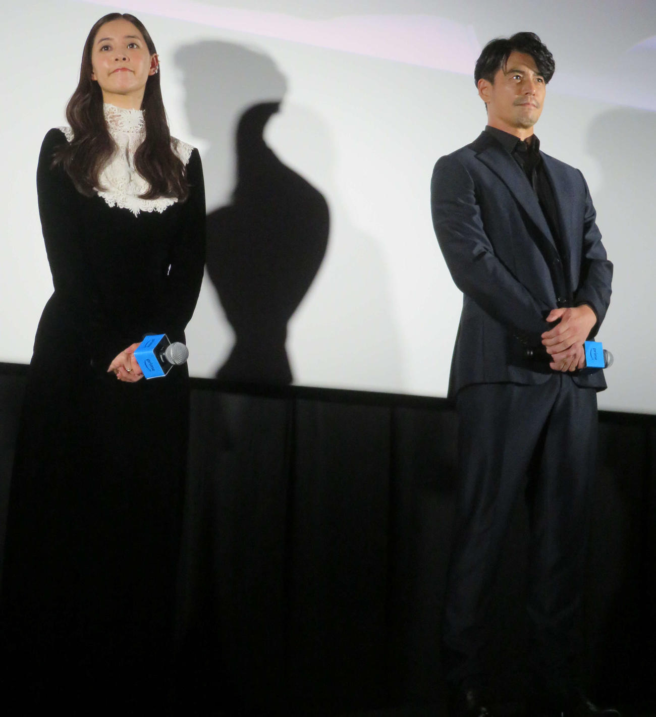Amazonオリジナル映画「不都合な記憶」配信記念イベントに登壇した、新木優子と伊藤英明（撮影・村上幸将）
