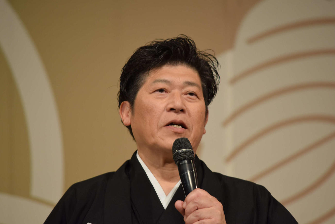 ダブル襲名披露を行った桂慶枝