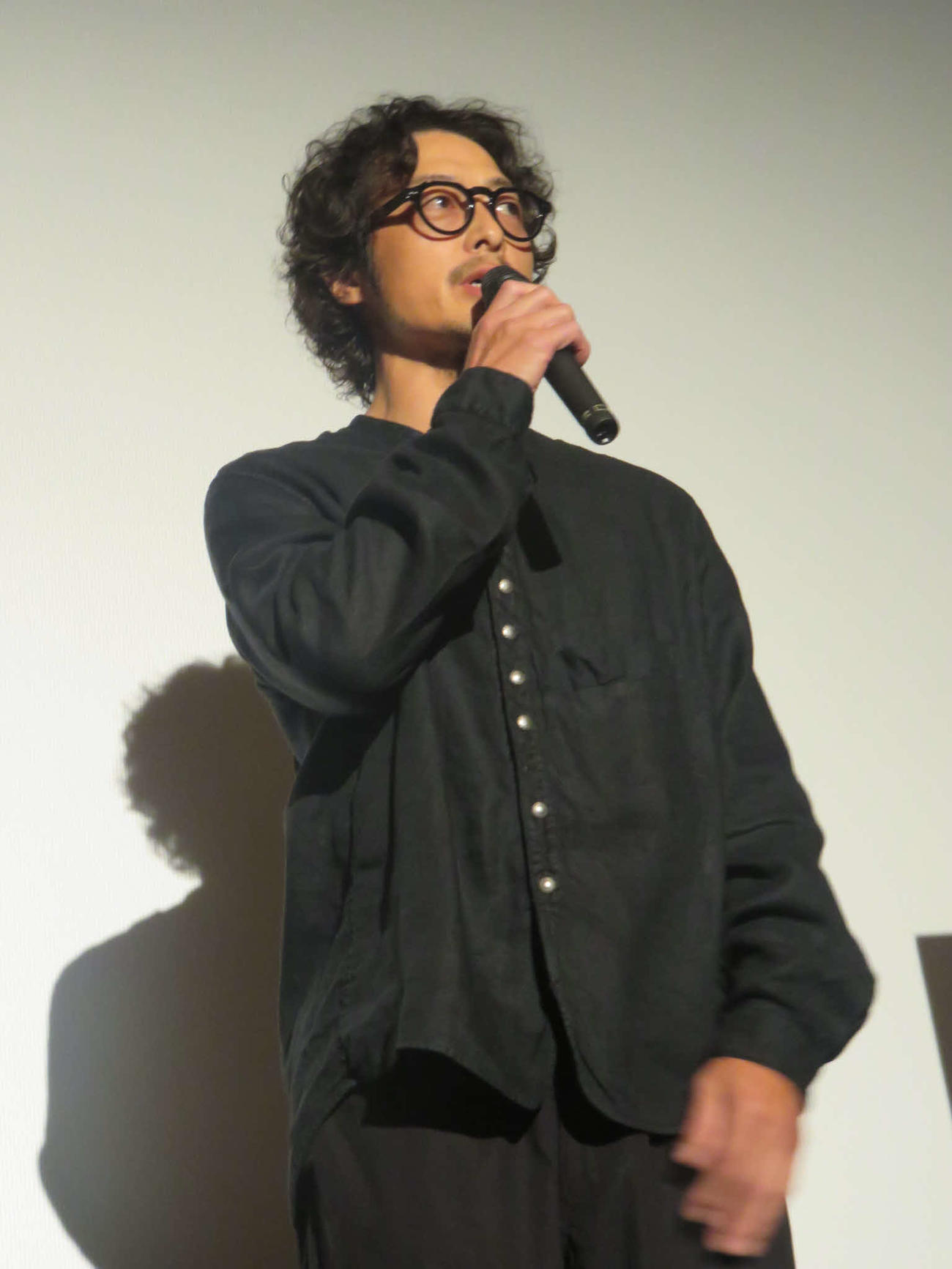 映画「SOUND of LOVE」の舞台あいさつに出席した和田聡宏