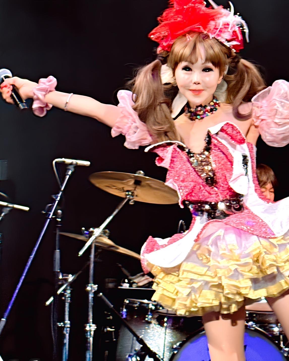 「劇団ハートひとみん」の第2回定期公演に出演した恵中瞳