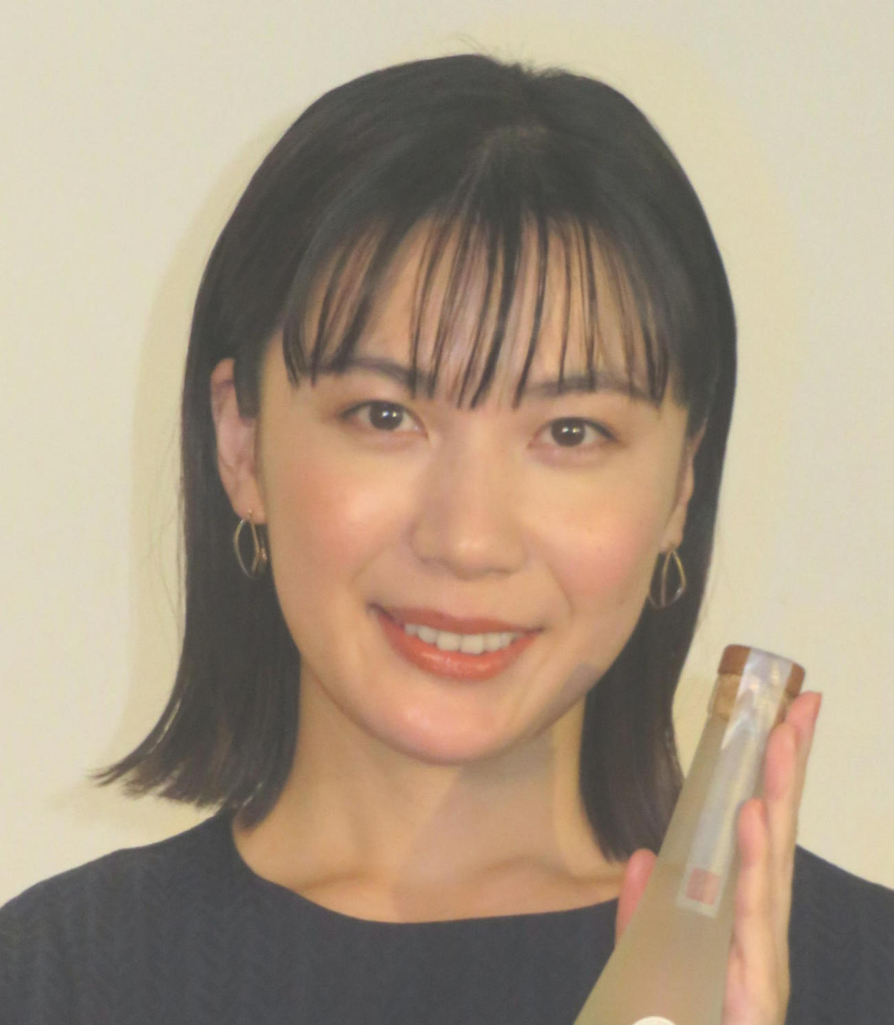 村川絵梨（2020年10月撮影）