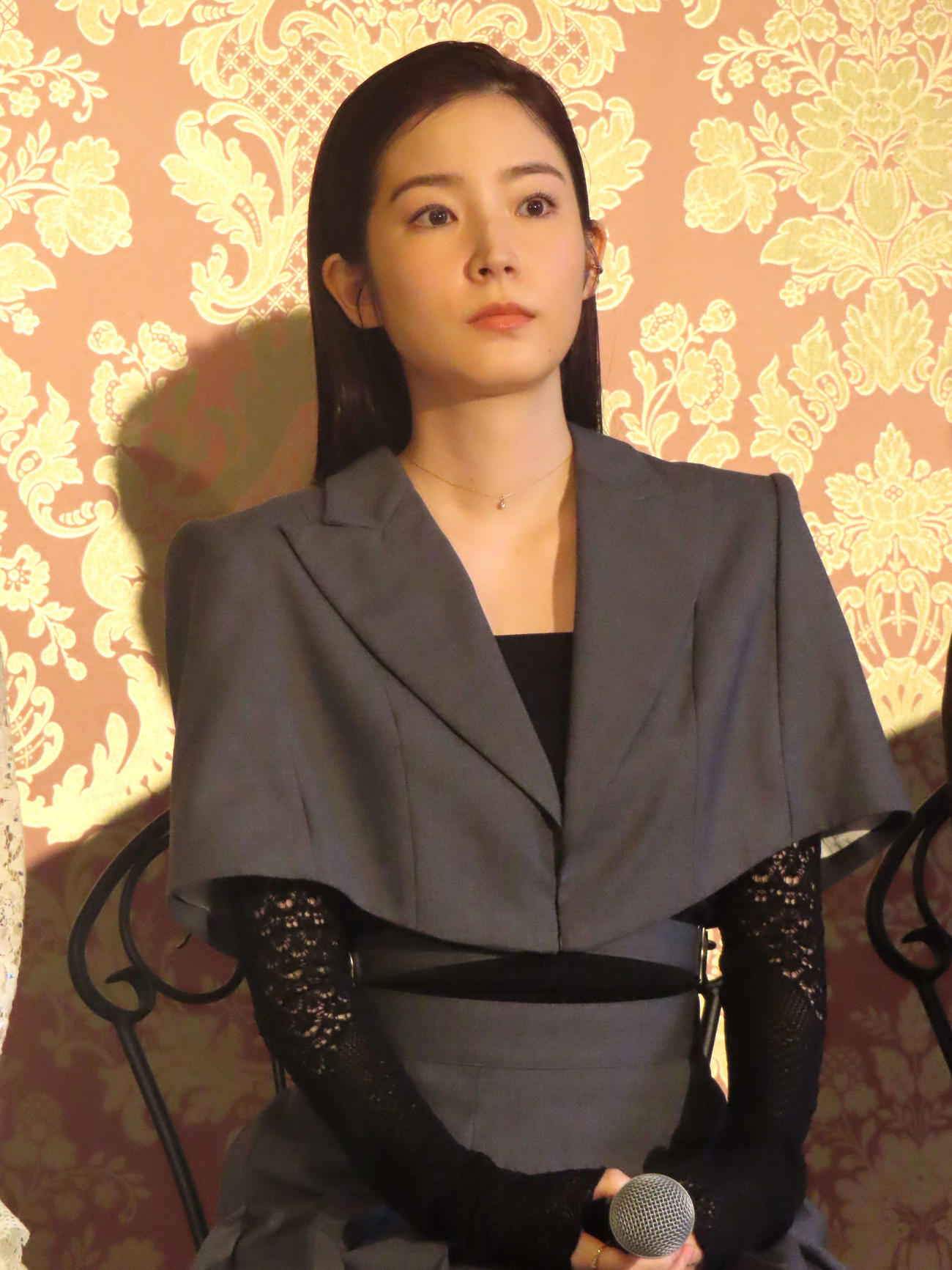 舞台劇「まつとおね」の記者発表会見に登壇した蓮佛美沙子