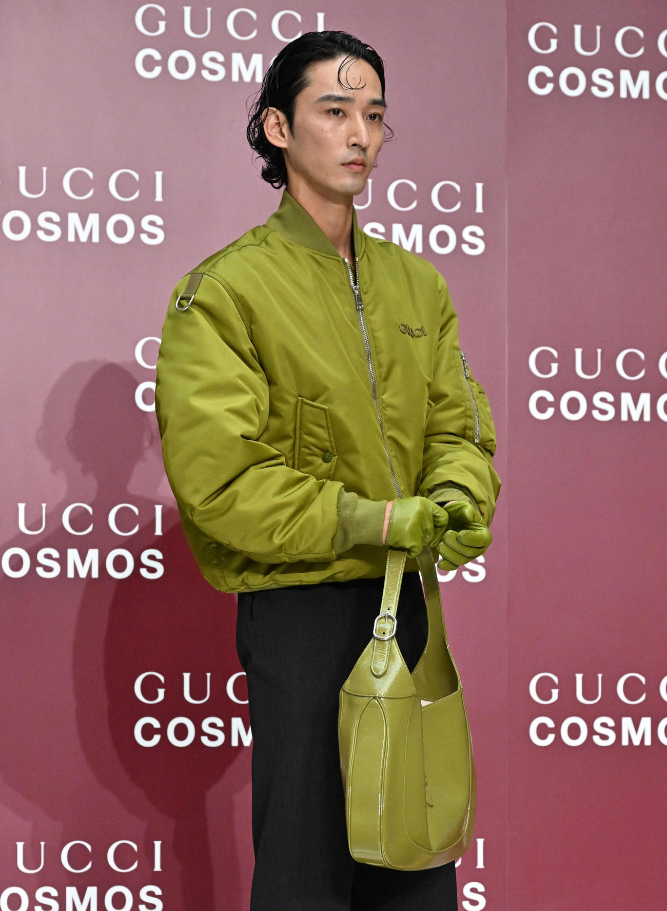 GUCCI COSMOSのフォトコールに登場した上杉柊平（撮影・石井愛子）