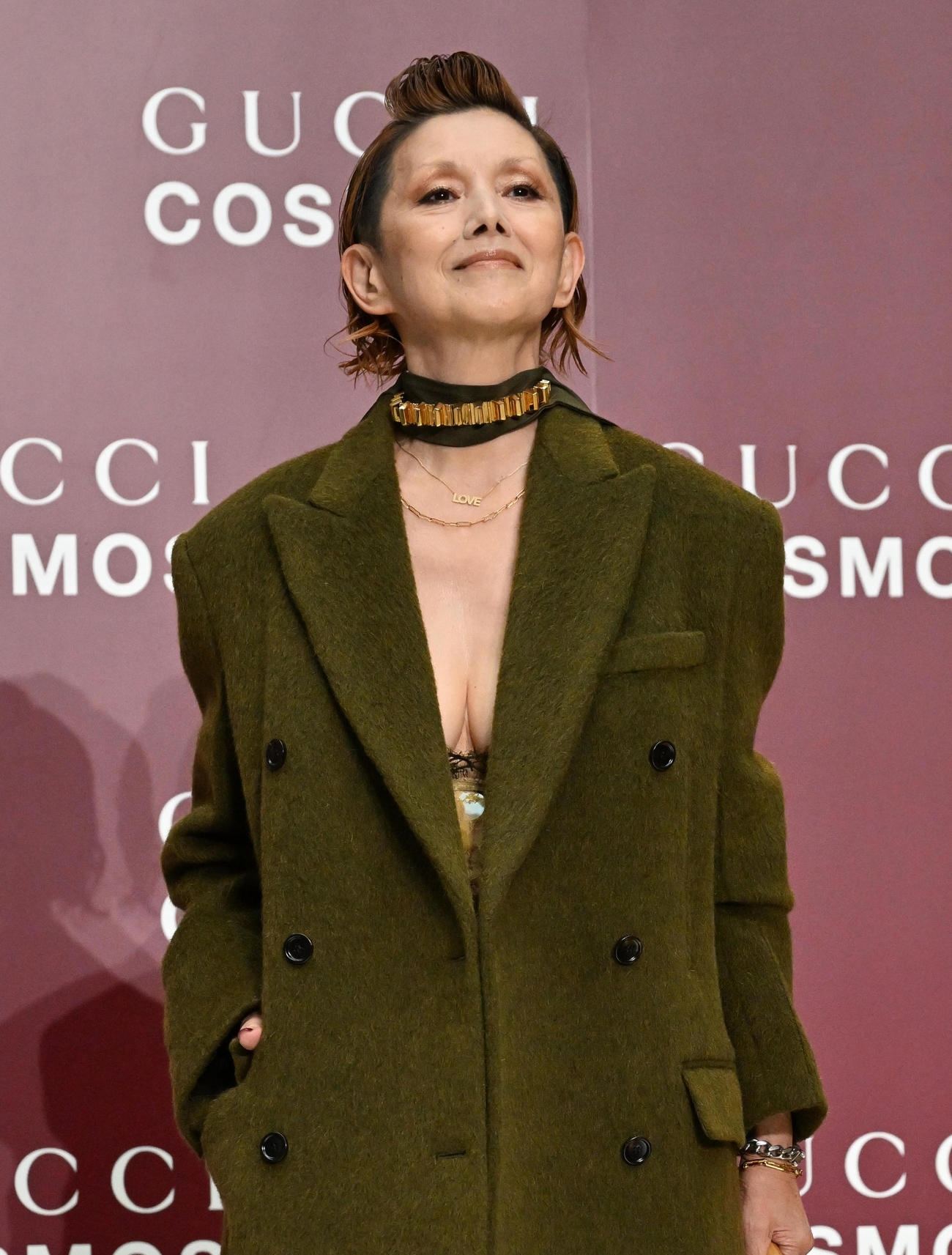 GUCCI COSMOSのフォトコールに登場した夏木マリ（撮影・石井愛子）