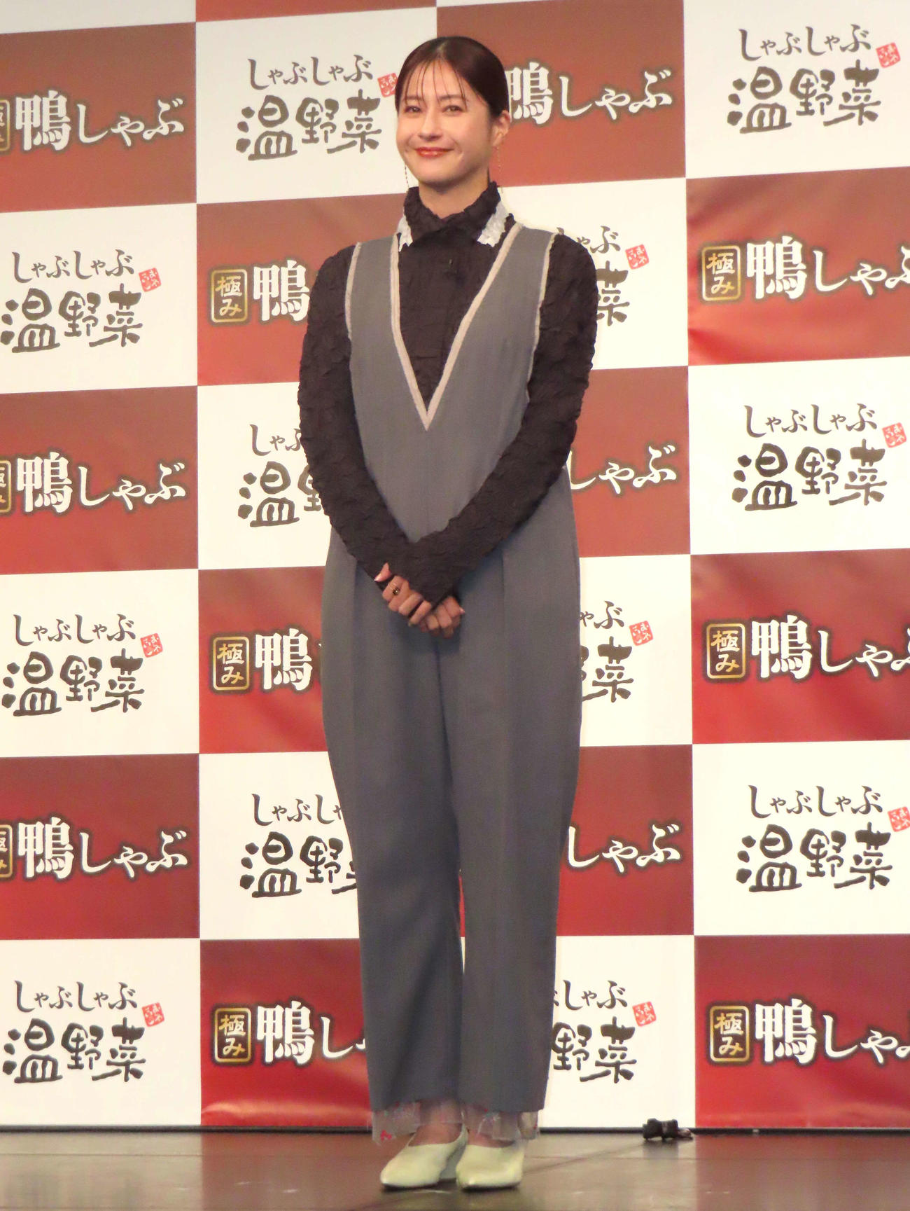 「しゃぶしゃぶ温野菜　秋の極み鴨しゃぶ新商品発表会」に登壇した松本若菜