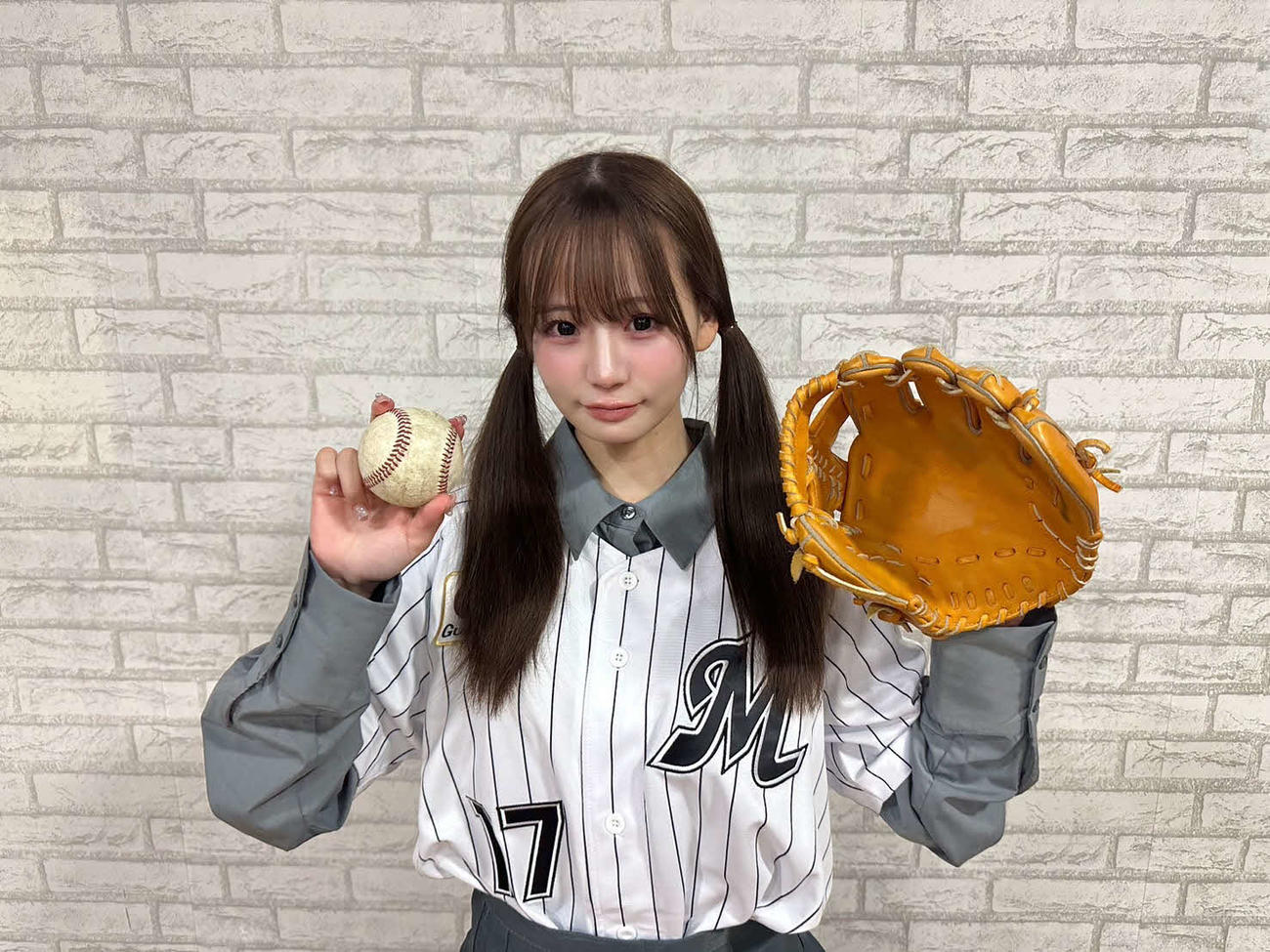 佐々木朗希のユニフォームを身にまとった和田海佑