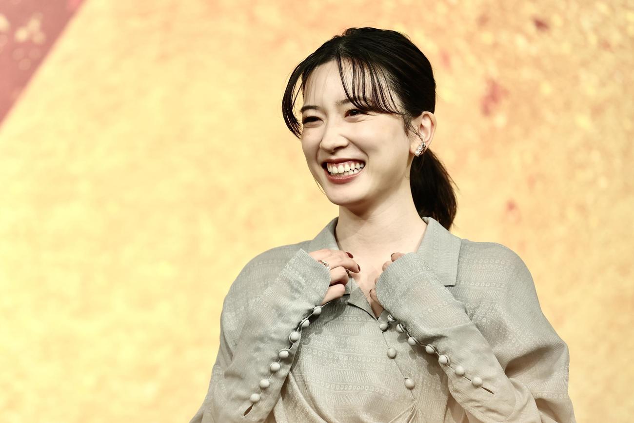 会見に臨む永野芽郁（撮影・河田真司）