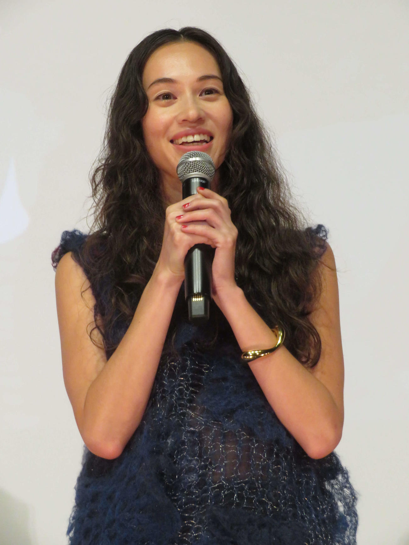 映画「徒花－ADABANA－」完成披露舞台あいさつに登壇した水原希子（撮影・村上幸将）