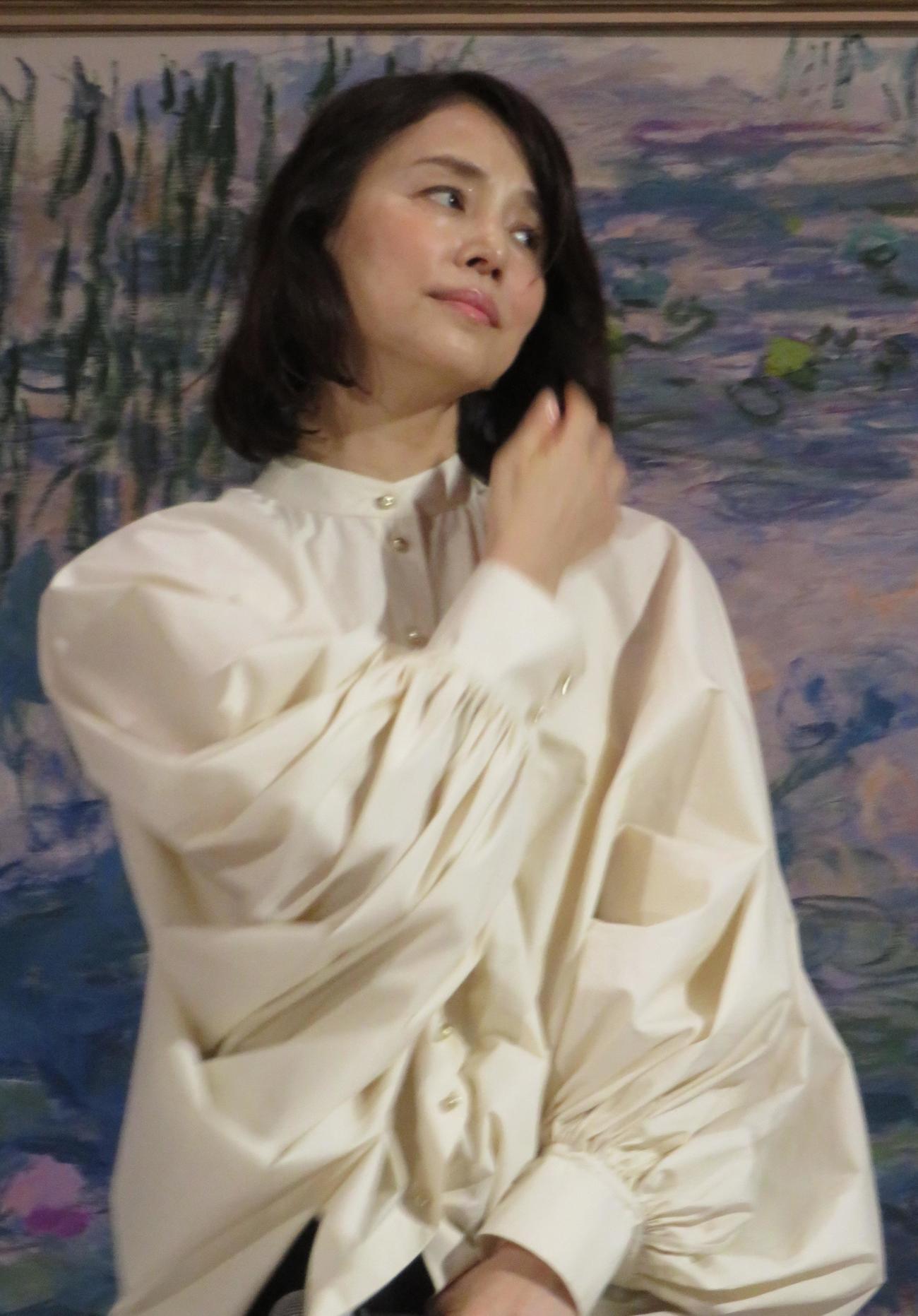 国立西洋美術館で展覧会「モネ　睡蓮のとき」の開幕セレモニーを行った石田ゆり子
