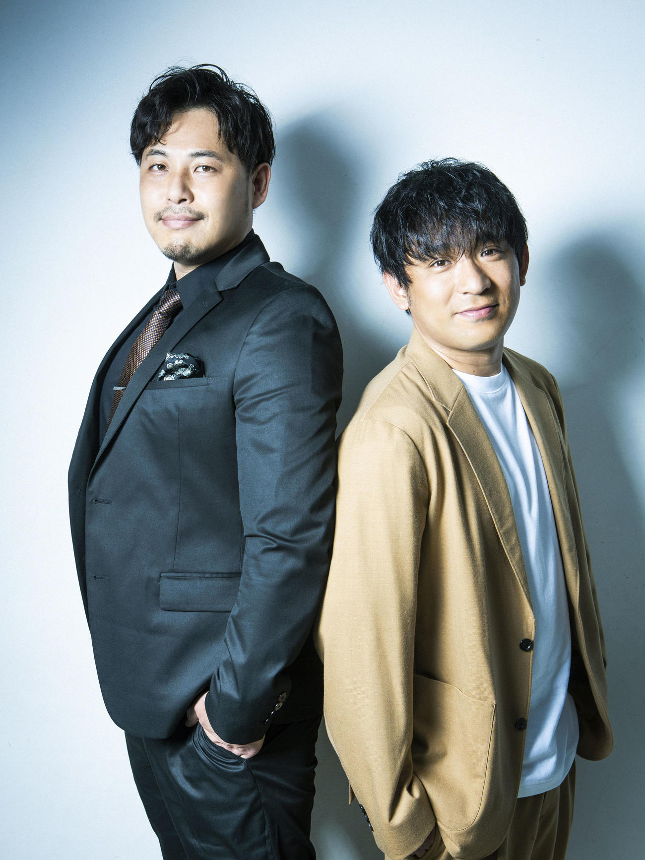 12月9日開催「太田プロライブ月笑2024／クライマックスシリーズ」でMCを務めるアルコ＆ピース平子祐希（左）と酒井健太