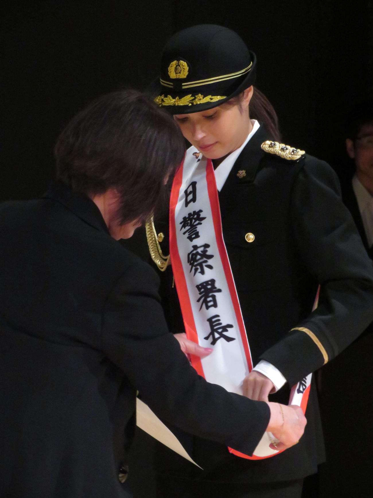 東京湾岸警察署の1日警察署長を務めた広瀬アリス