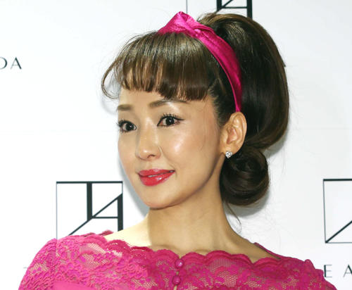 神田うの、結婚記念日を迎え「UNOの旦那さんをしている主人を褒めて上げたい～www」
