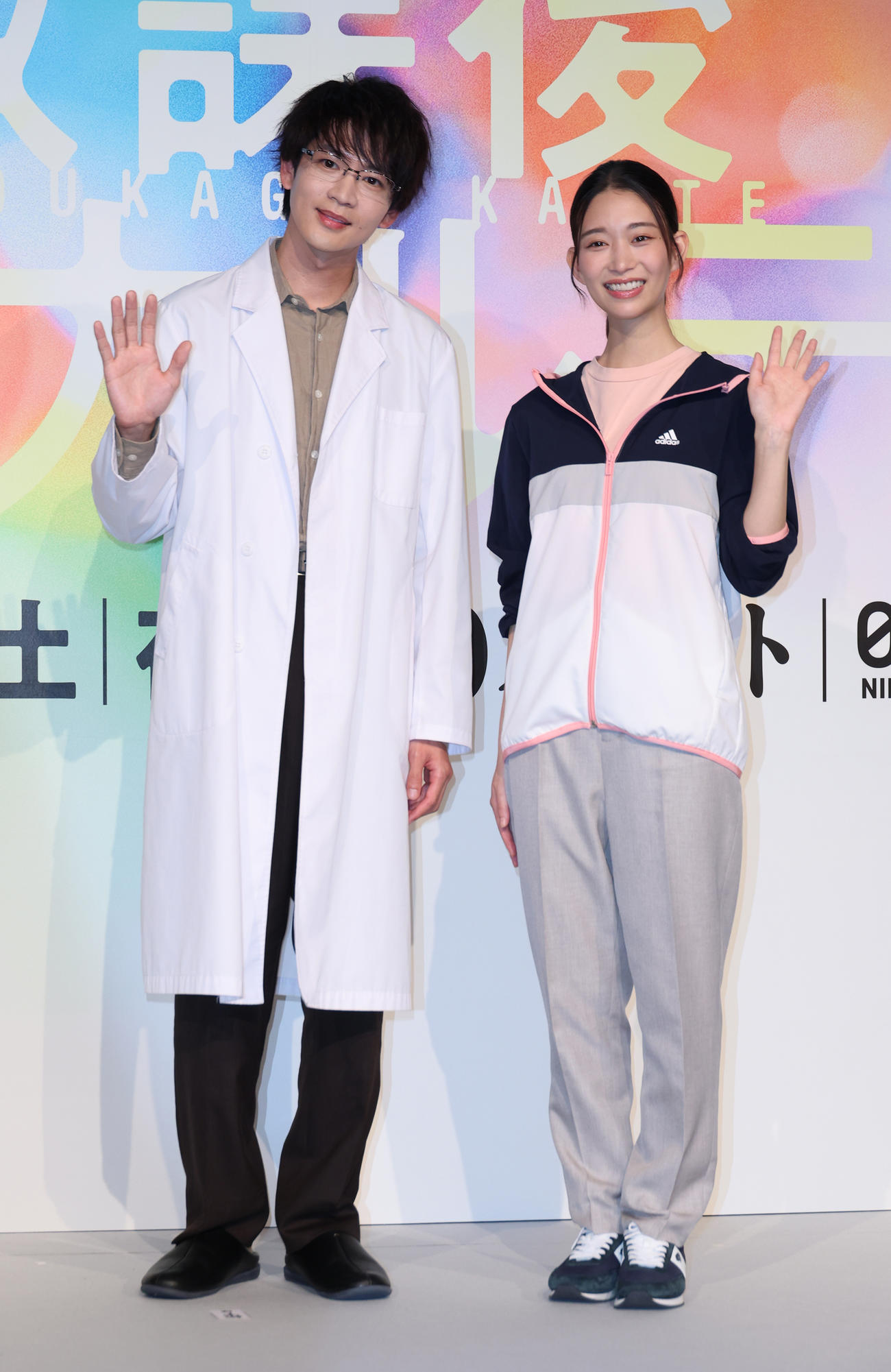 ドラマ「放課後カルテ」の記者会見を行った松下洸平（左）と森川葵（撮影・中島郁夫）