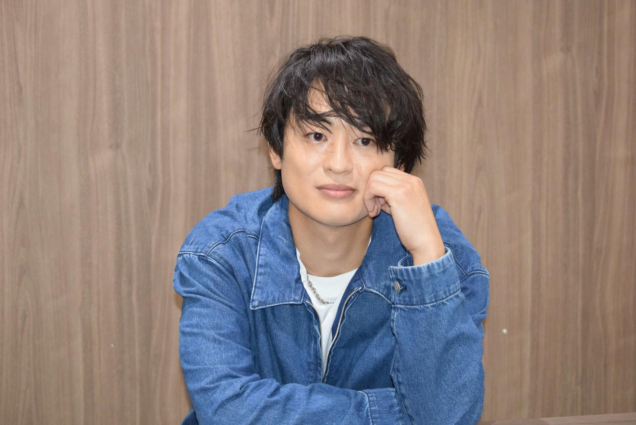 ツアーや父への思いを語った尾崎裕哉（撮影・阪口孝志）