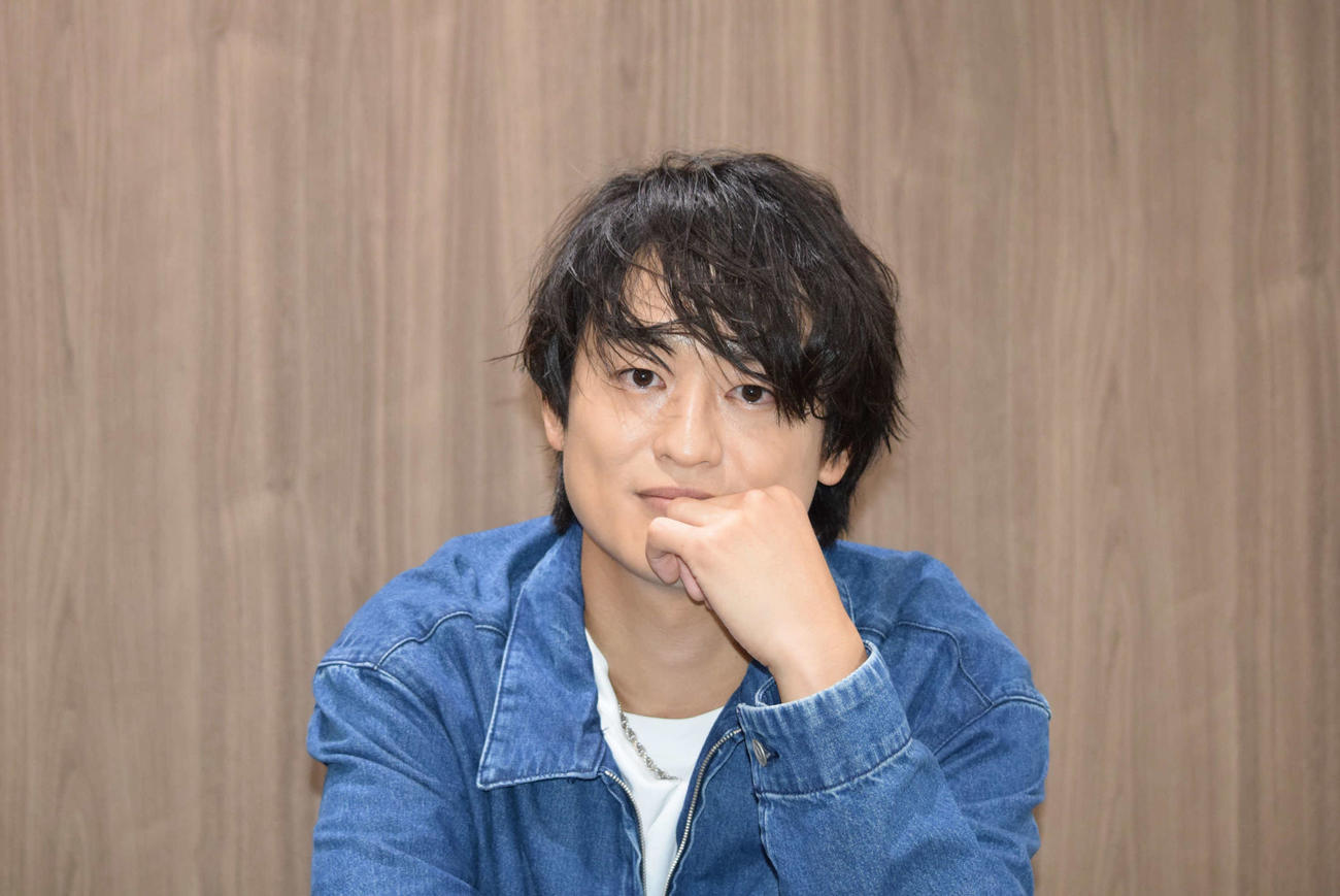 ツアーや父への思いを語った尾崎裕哉（撮影・阪口孝志）