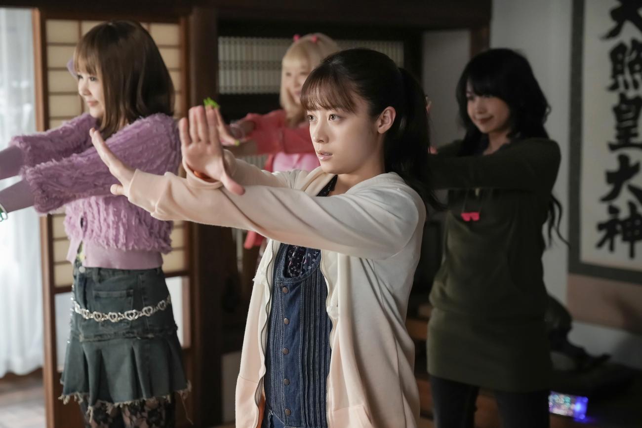NHK連続テレビ小説「おむすび」の1場面（C）NHK