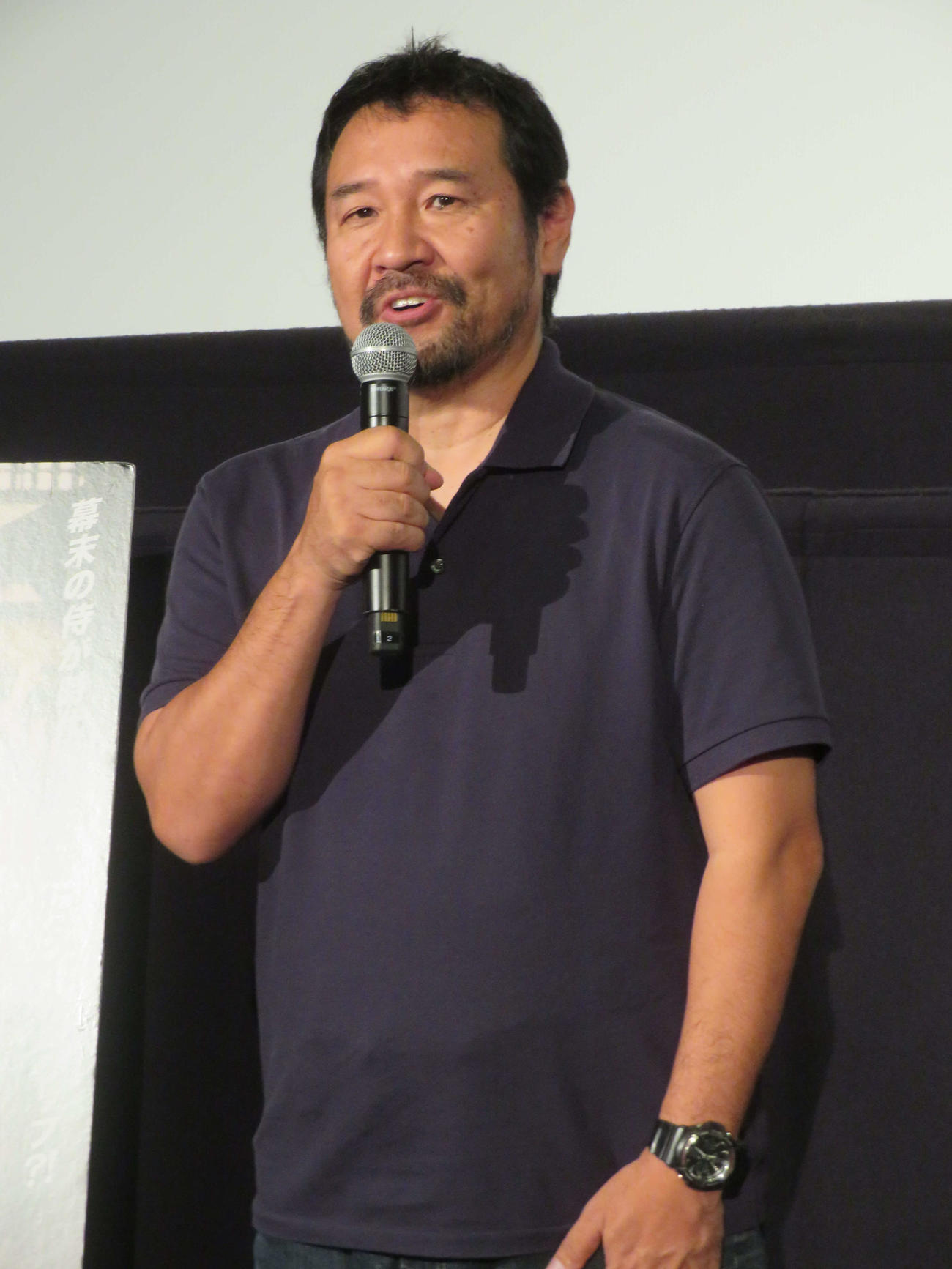 映画「侍タイムスリッパー」応援感謝！　舞台あいさつに登壇した安田淳一監督（撮影・村上幸将）
