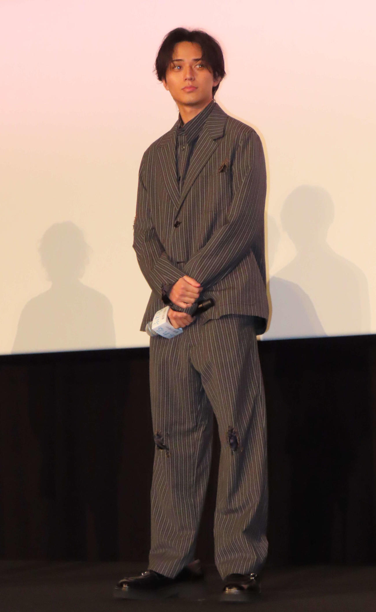 アニメ映画「ふれる。」の舞台あいさつに出席したKing＆Prince永瀬廉