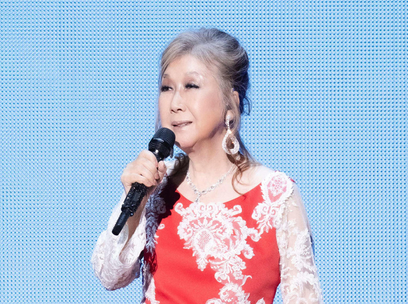 高橋真梨子