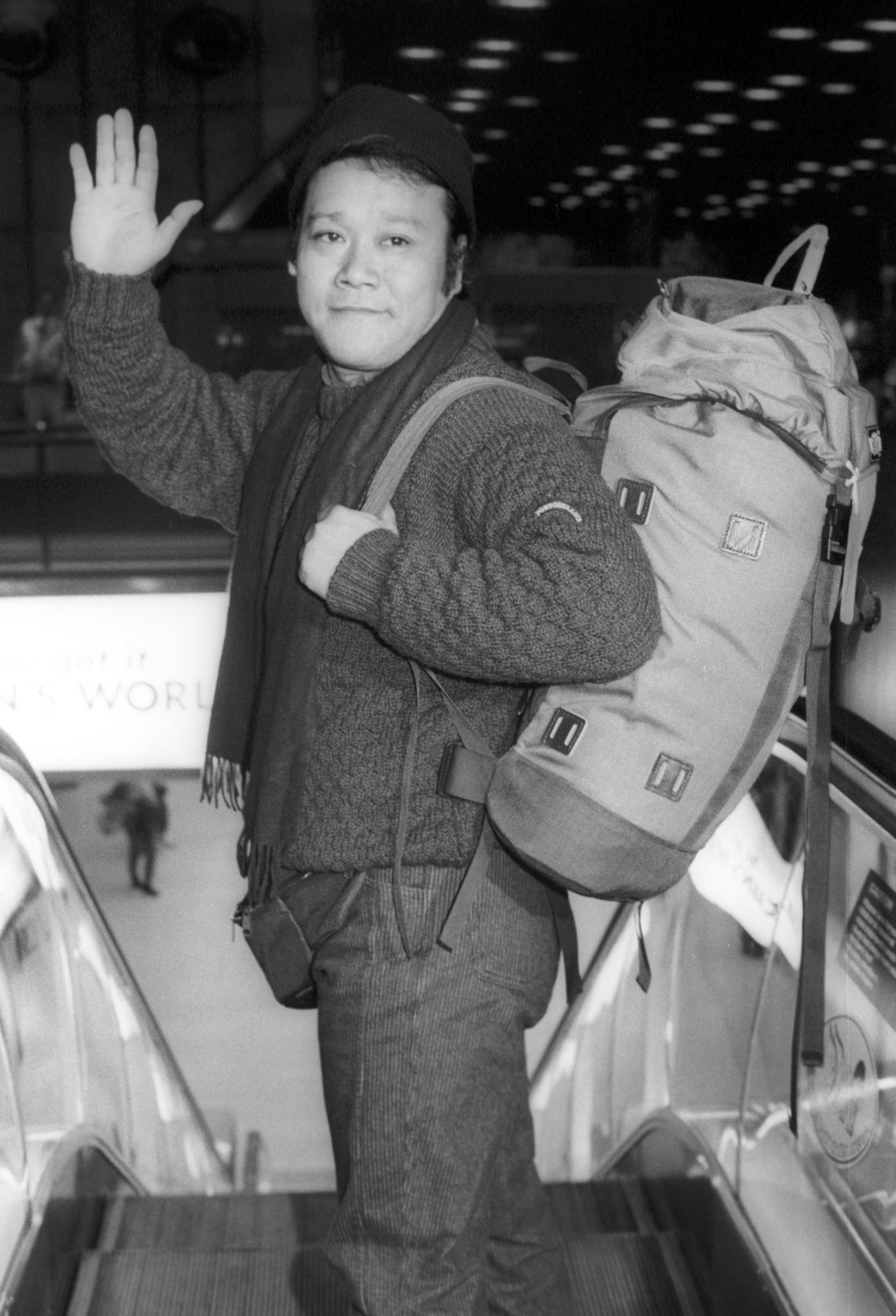 「植村直己物語」（監督佐藤純弥）アラスカロケのため、植村さん最期の地マッキンリーへ旅立つ西田敏行（1985年2月）