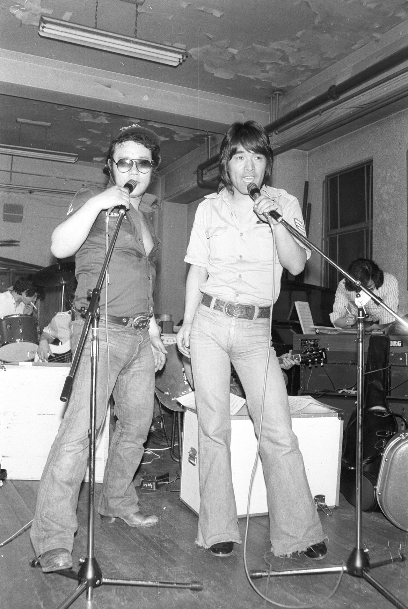 西田敏行さん（左）と松崎しげる（1978年撮影）